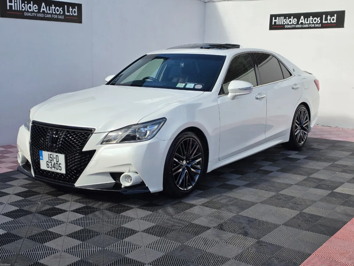 Toyota Crown ATHLETE TOMS KIT 2.5 PETROL HYBRID - Image 2