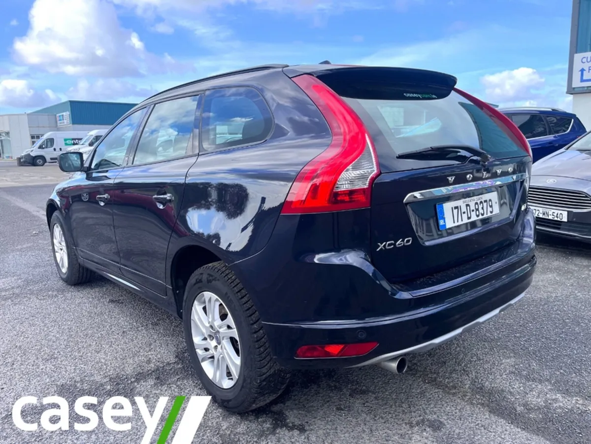 Volvo XC60 D3 FWD ES 5DR - Image 2