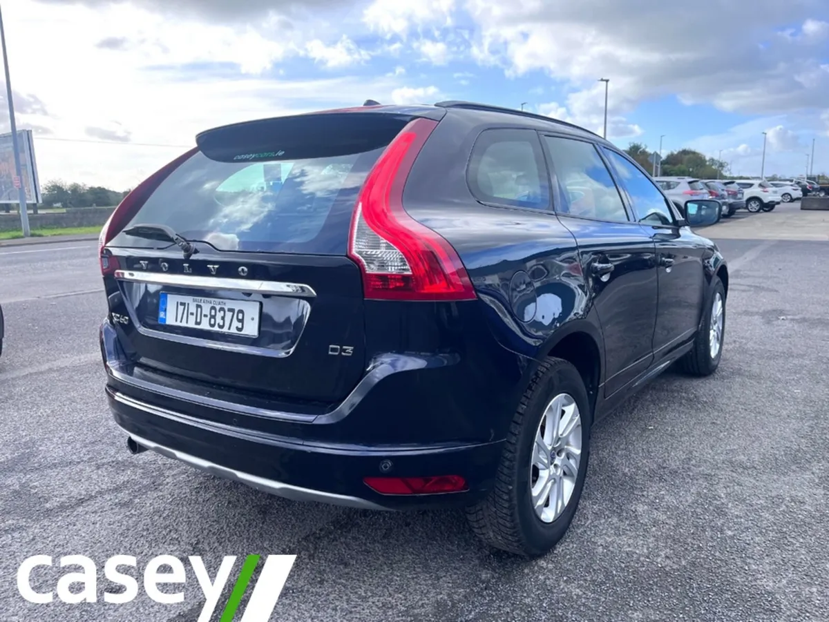 Volvo XC60 D3 FWD ES 5DR - Image 4