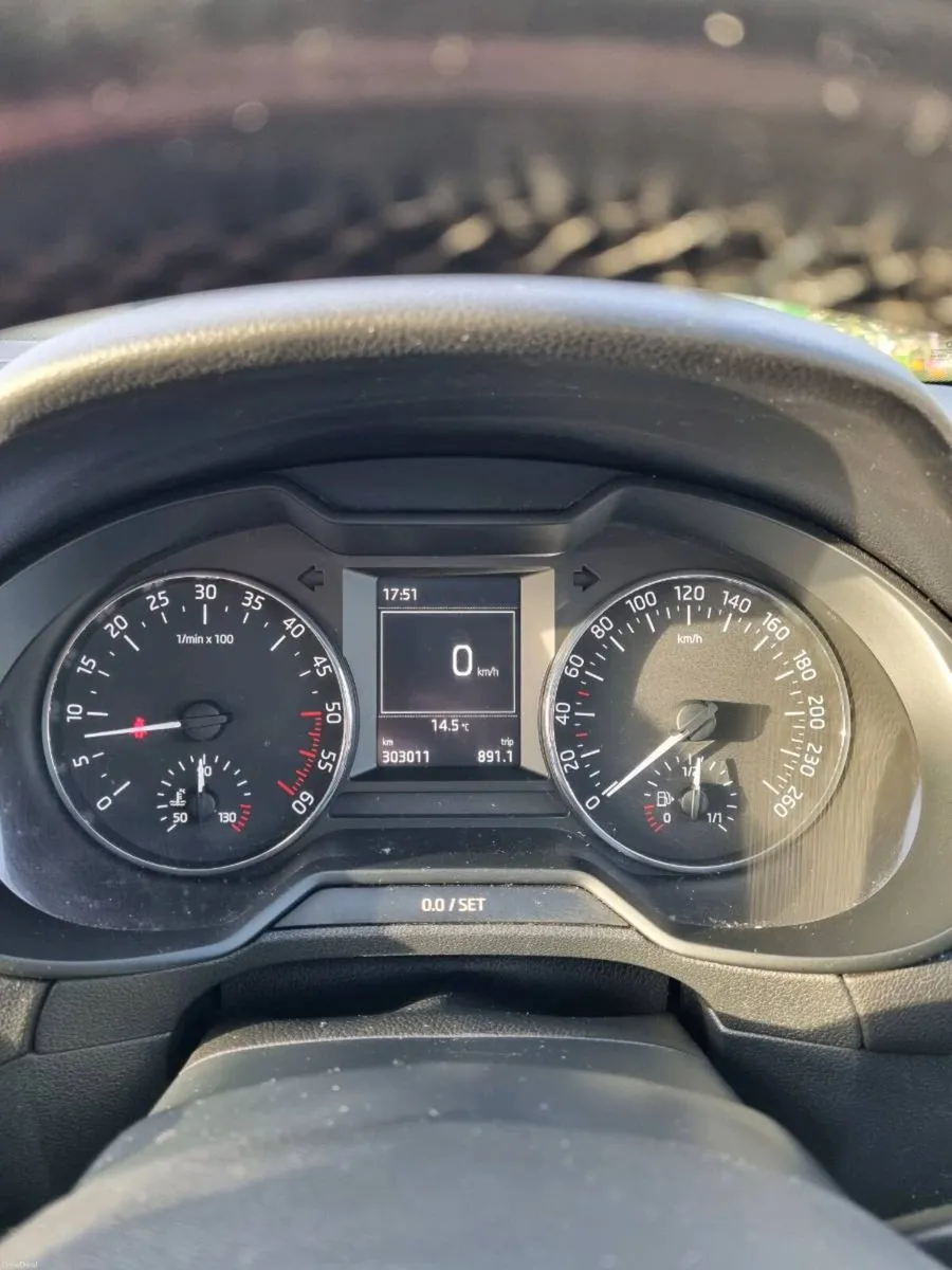 141 Skoda Octavia - Image 6