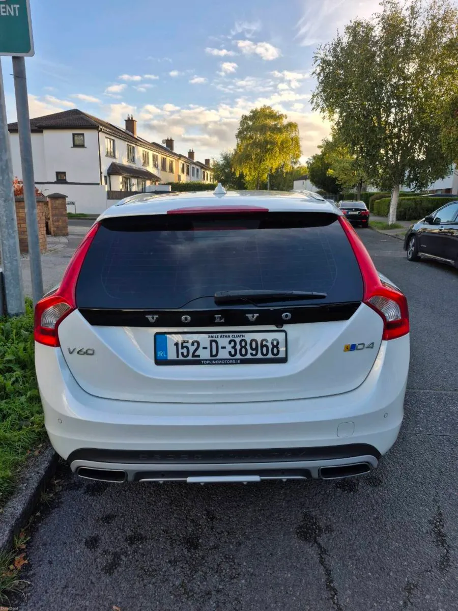 Volvo V60 cross country - Image 3