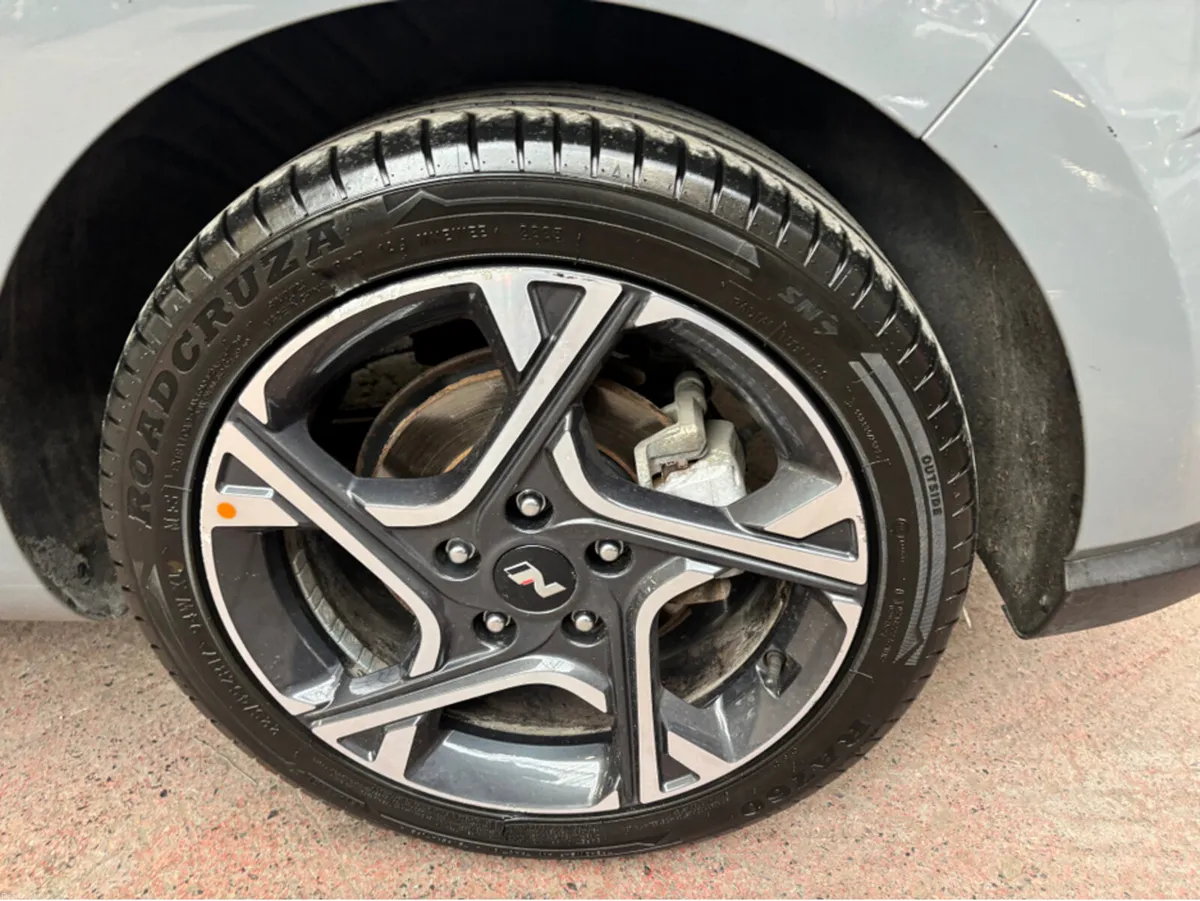 Hyundai i30 I 30 NLINE 5DR PETROL - Image 3