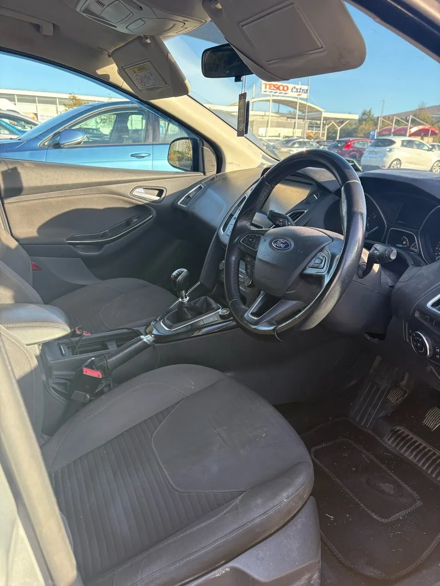 2018 Ford Focus Titanium - Image 5