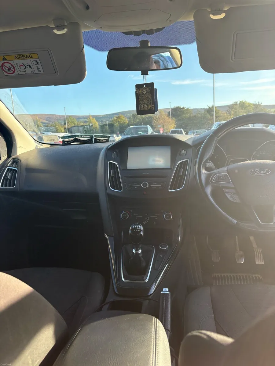 2018 Ford Focus Titanium - Image 4