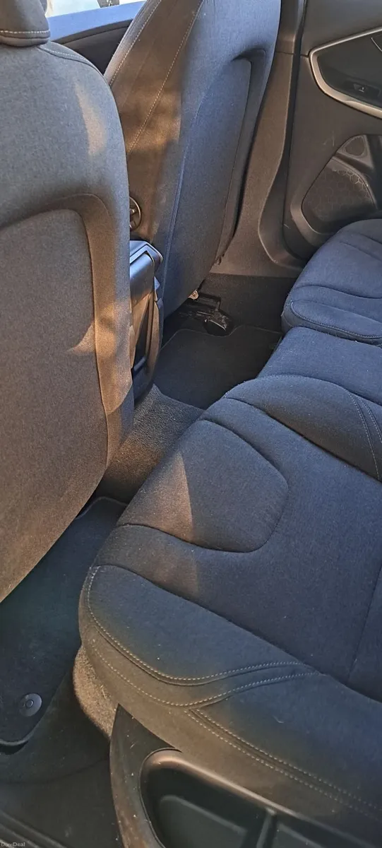 Volvo V40 2013 - Image 6