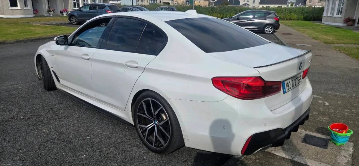 BMW 530e 12KWh model - Image 3