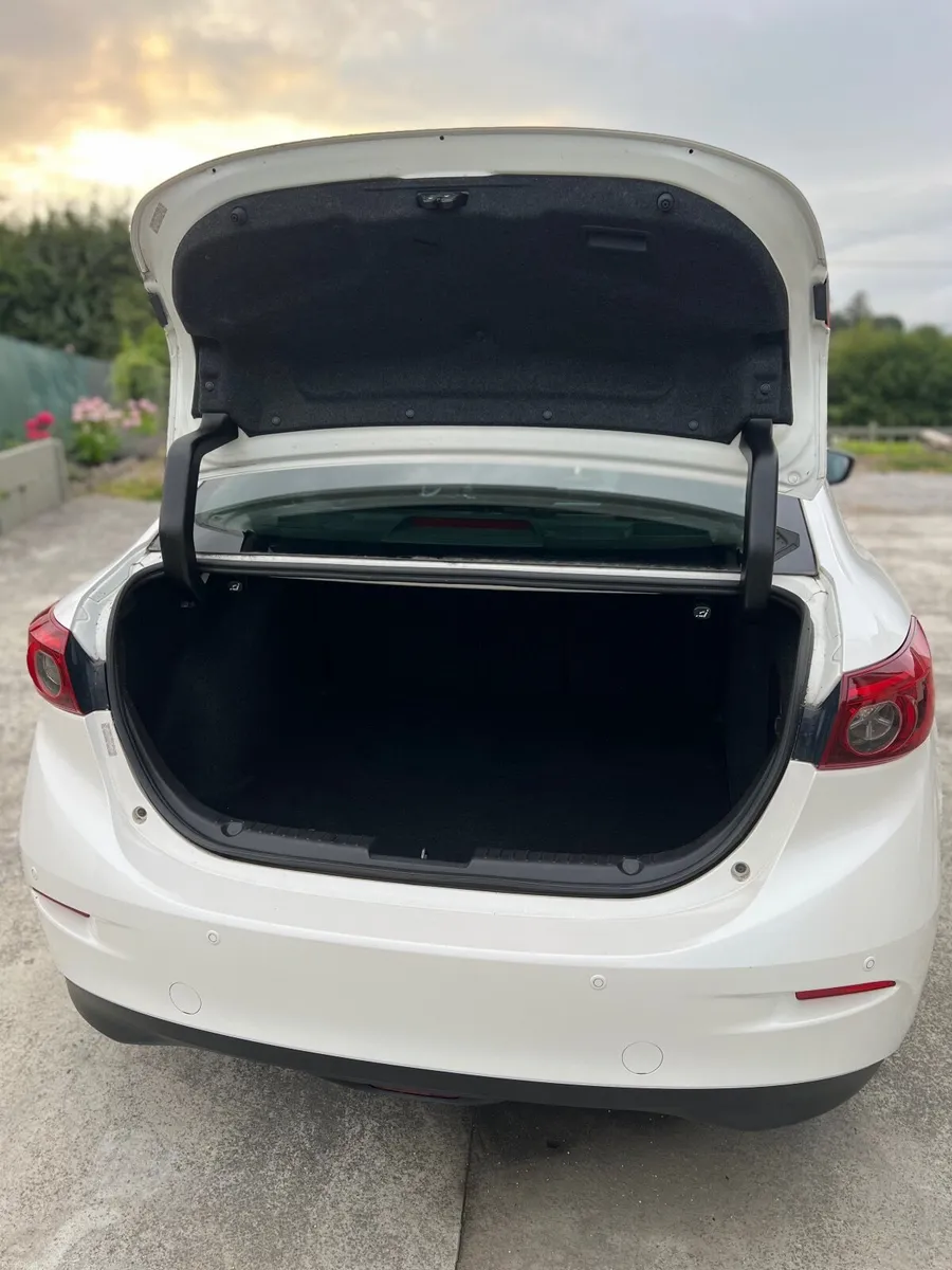 Mazda Mazda3 2016 - Image 5