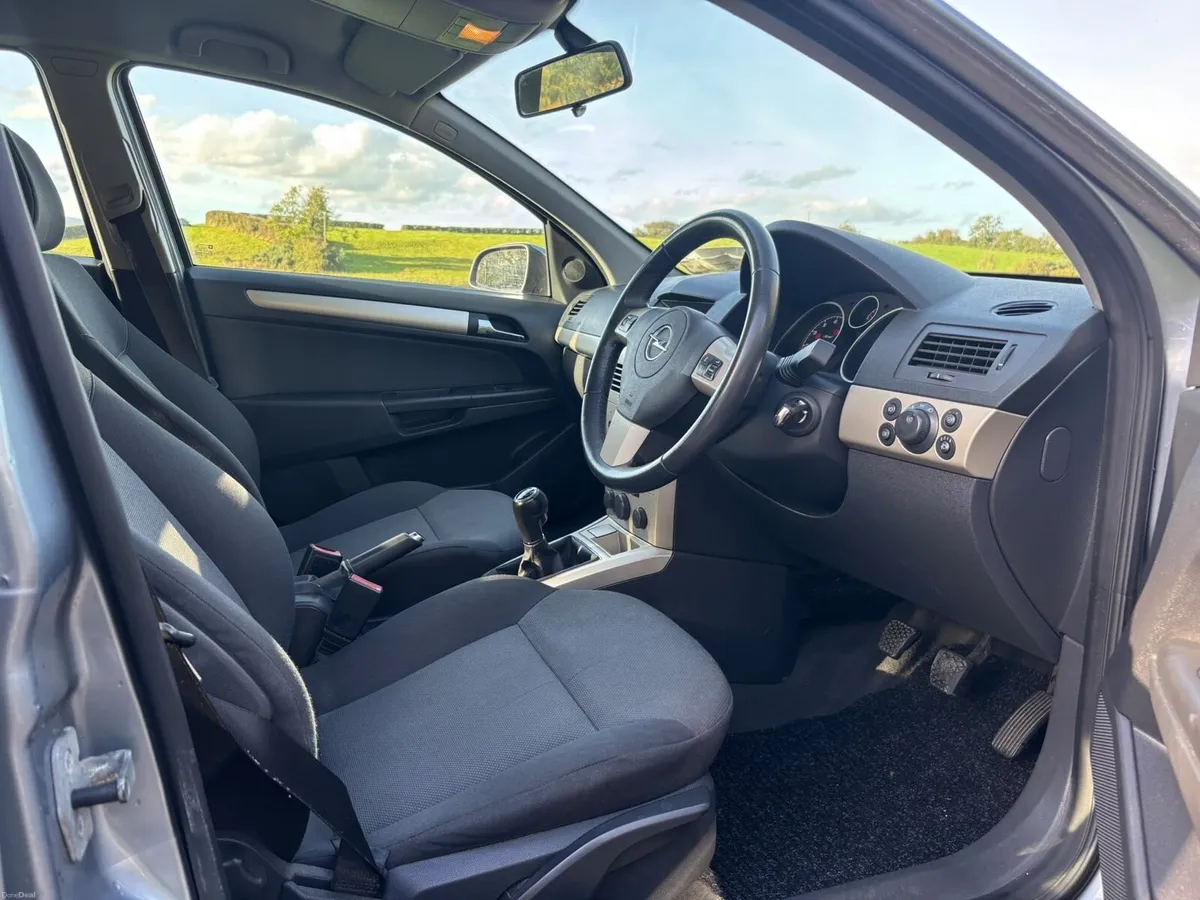 Opel Astra 1.4 petrol - Image 6