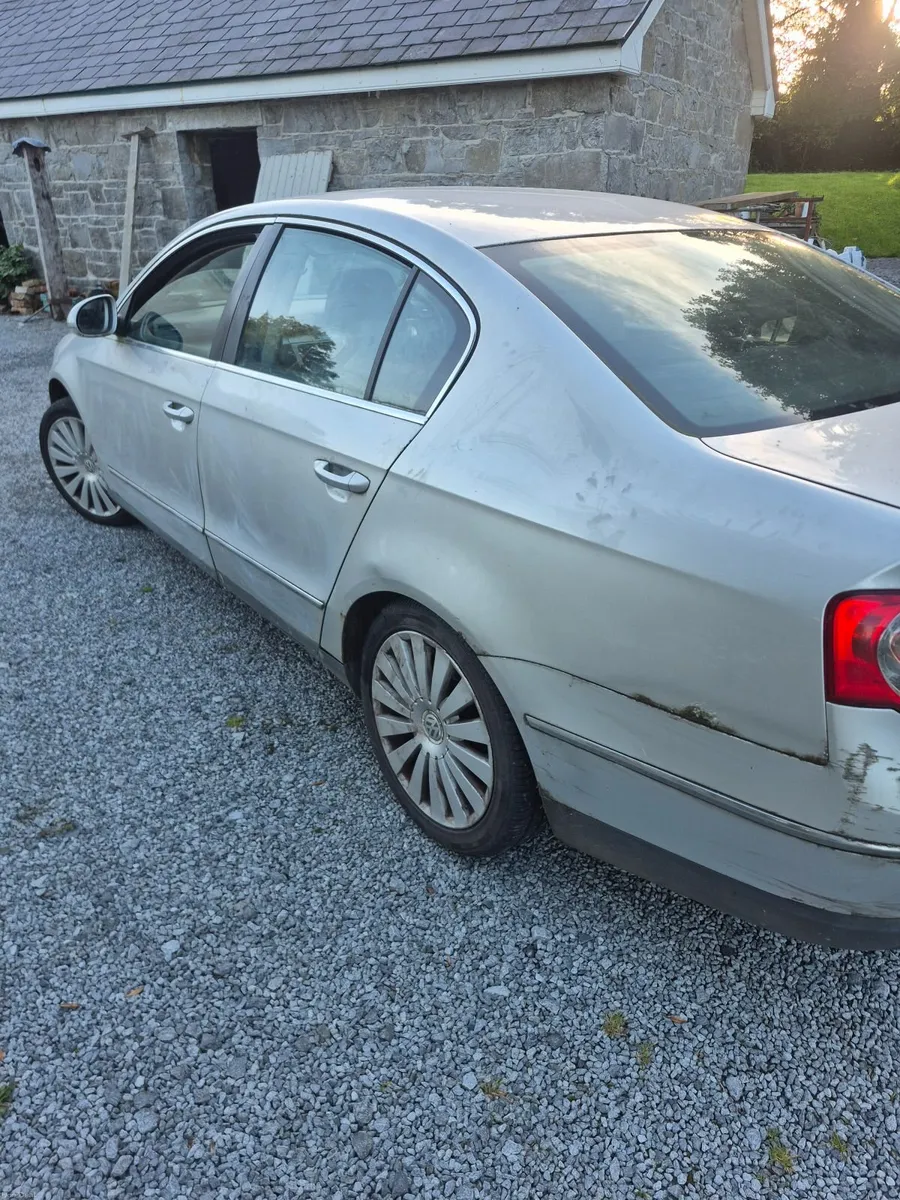 Volkswagen Passat 2008 - Image 4