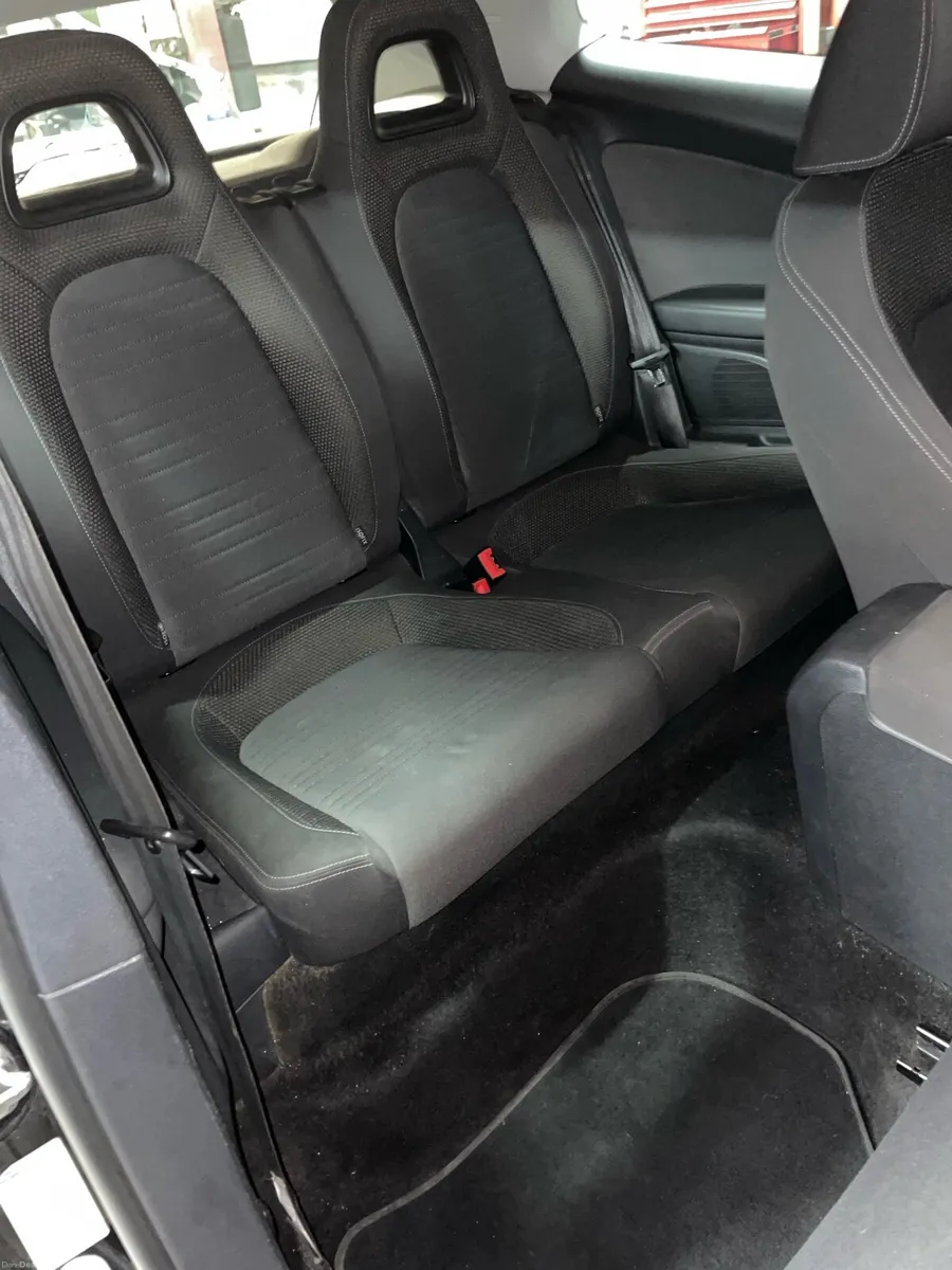 Car - Image 6