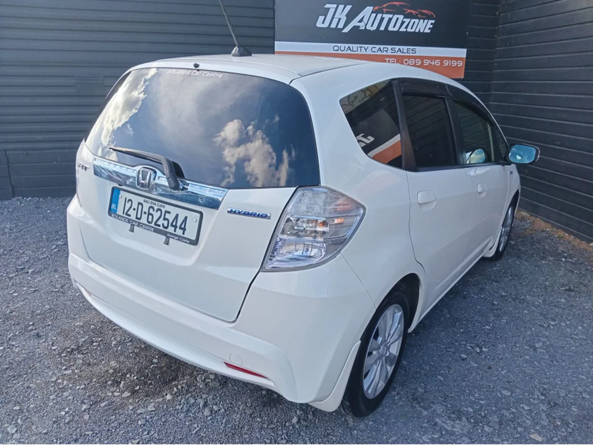 Honda Fit GP1 CVT HYBRID 5DR AUTO DAA-GP1 - Image 4