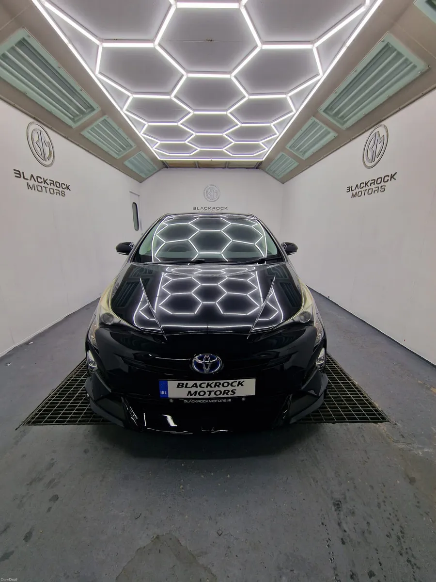 Toyota Prius 2016 G Tune - Image 4