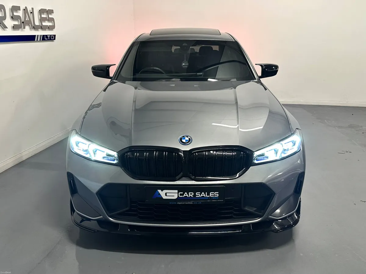 2023 BMW 330E M-Sport M-Performance - Image 2