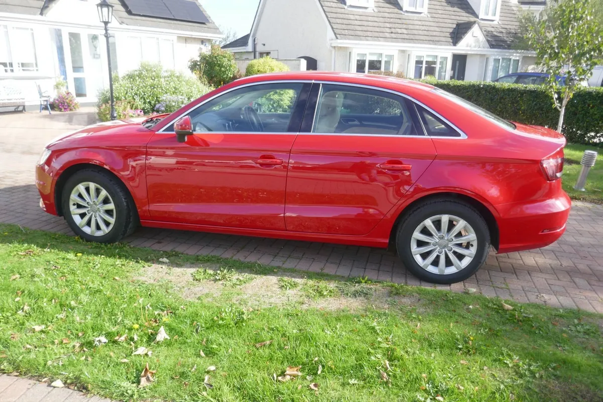 Audi A3 2015 Excellent condition - Image 3