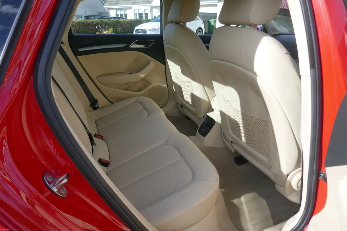 Audi A3 2015 Excellent condition - Image 5