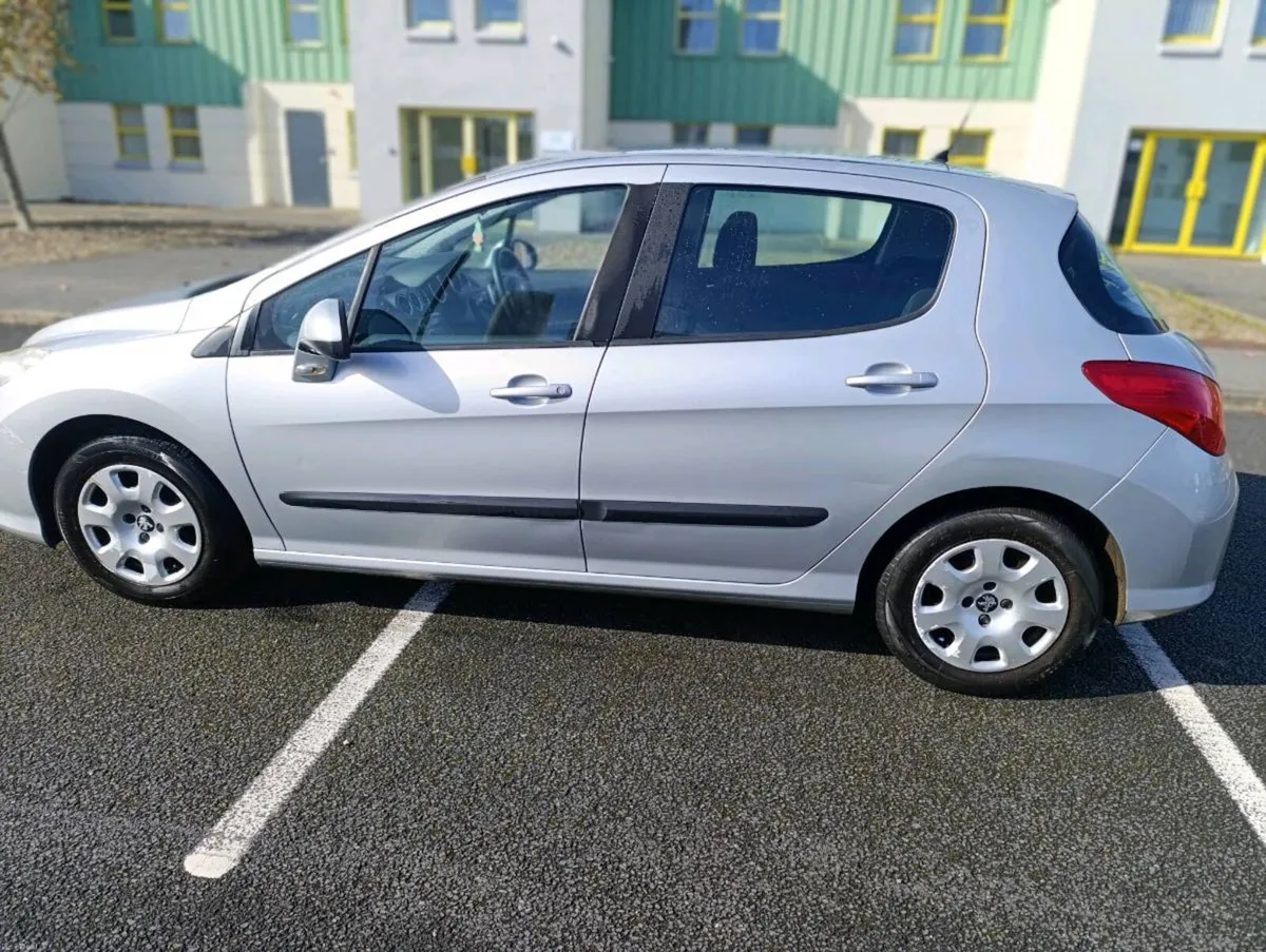 Automatic 2012 Peugeot 308 1.6hdi - Image 6