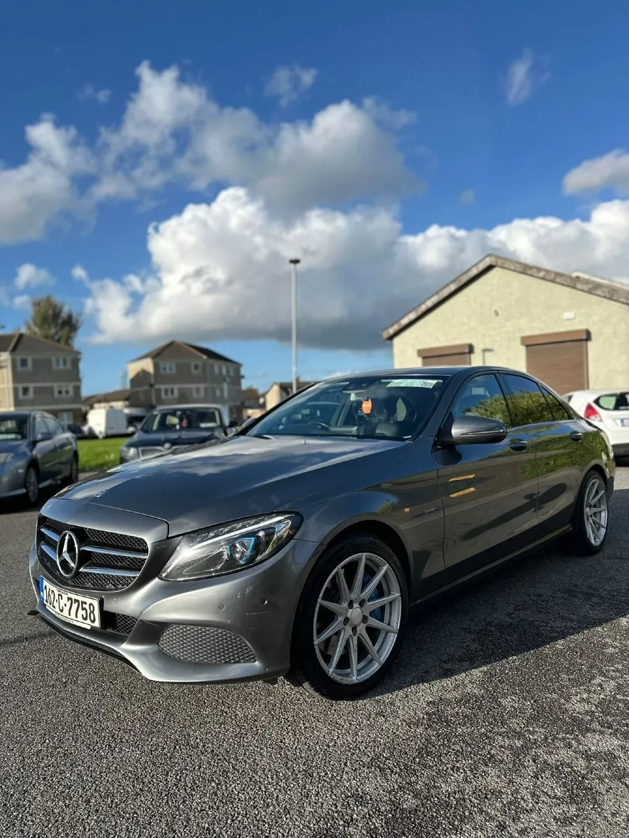 Mercedes-Benz C-Class 2016 - Image 2