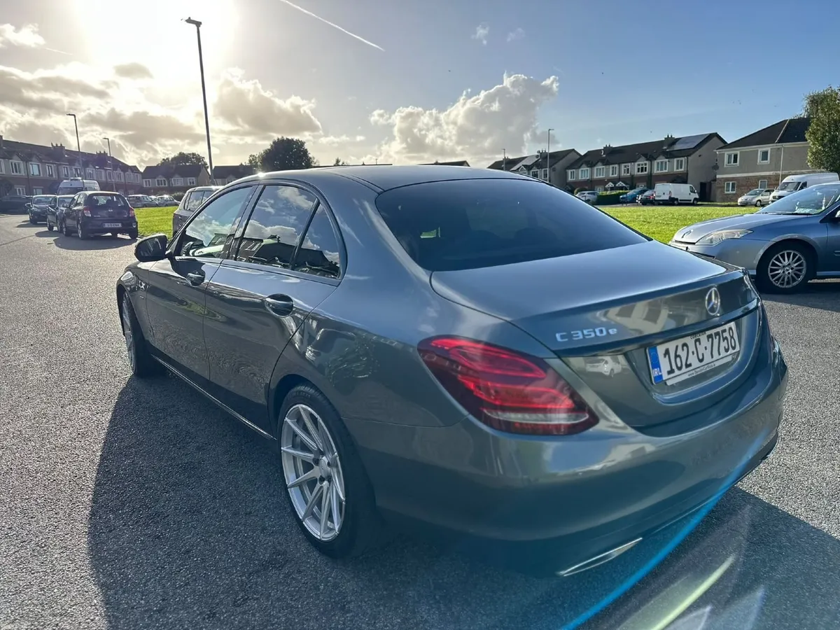 Mercedes-Benz C-Class 2016 - Image 3