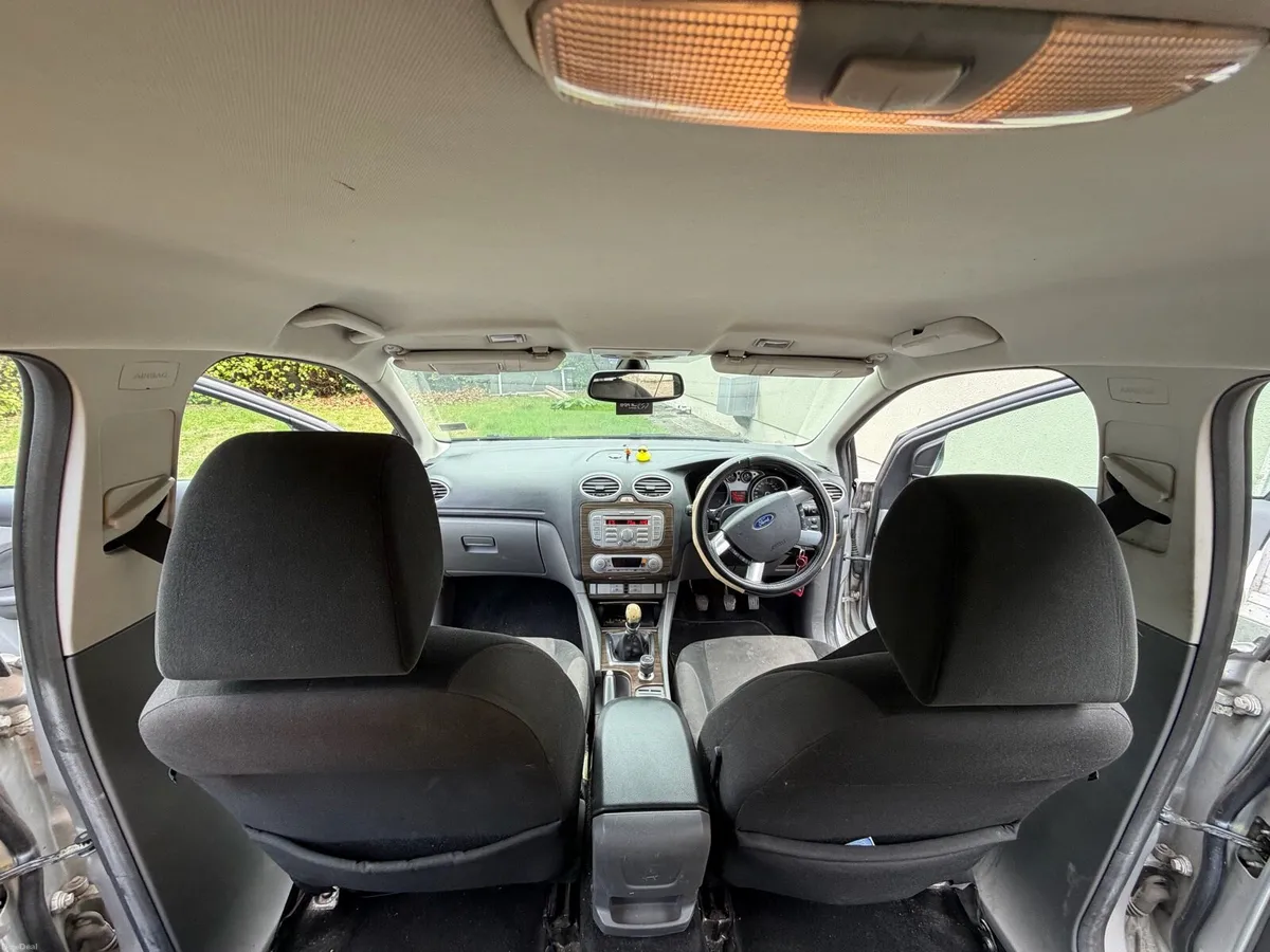 Ford Focus GHIA 1.8 Diesel - Image 5