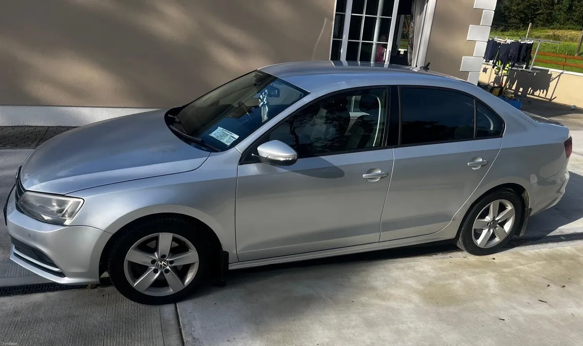 Vw Jetta 2 litre blue motion diesel - Image 6