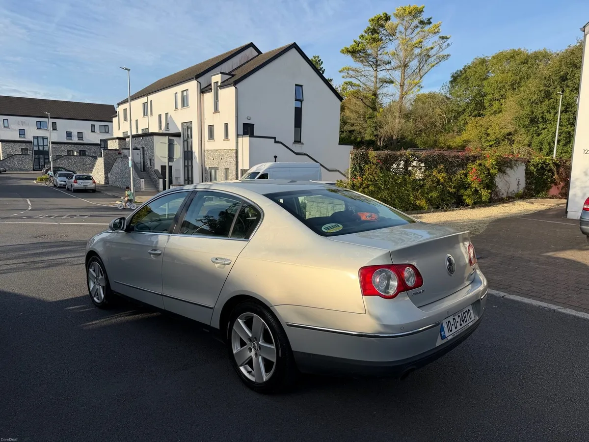 VOLKSWAGEN PASSAT 1.6 TDI 2010 - Image 3