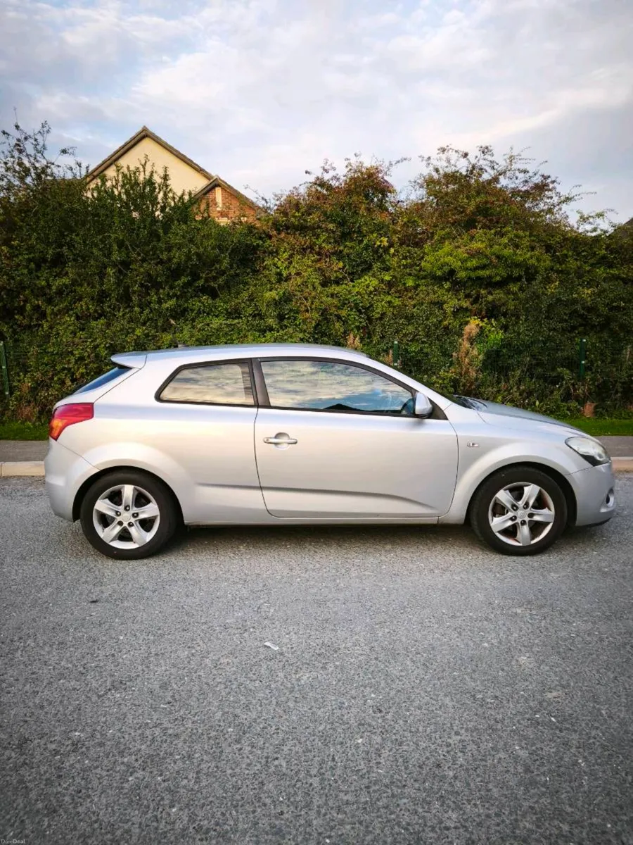 Kia Pro Cee'd - Image 4