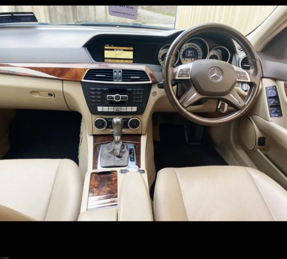 Mercedes C200 - Image 2
