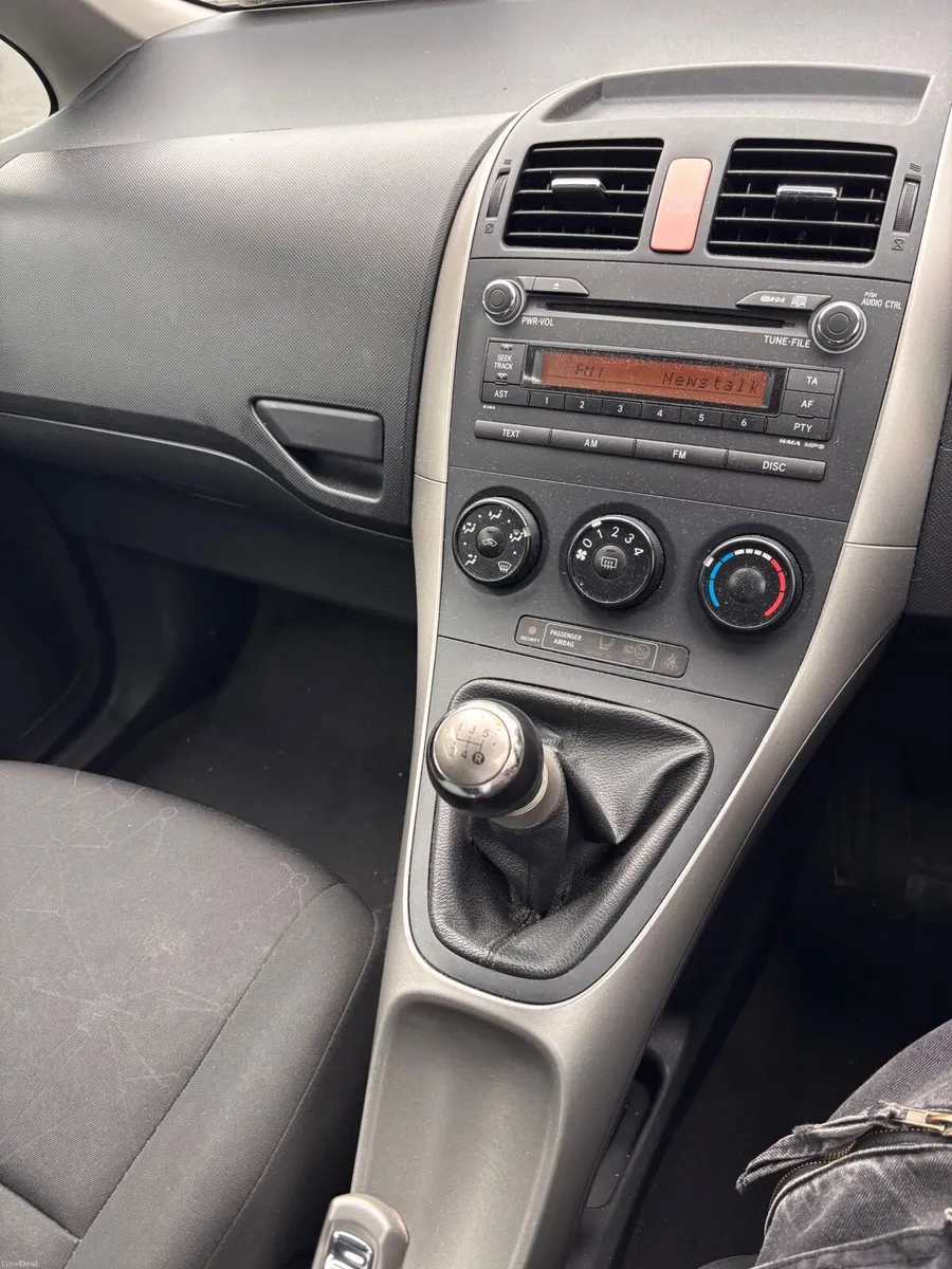 Toyota Auris 2007 - Image 4