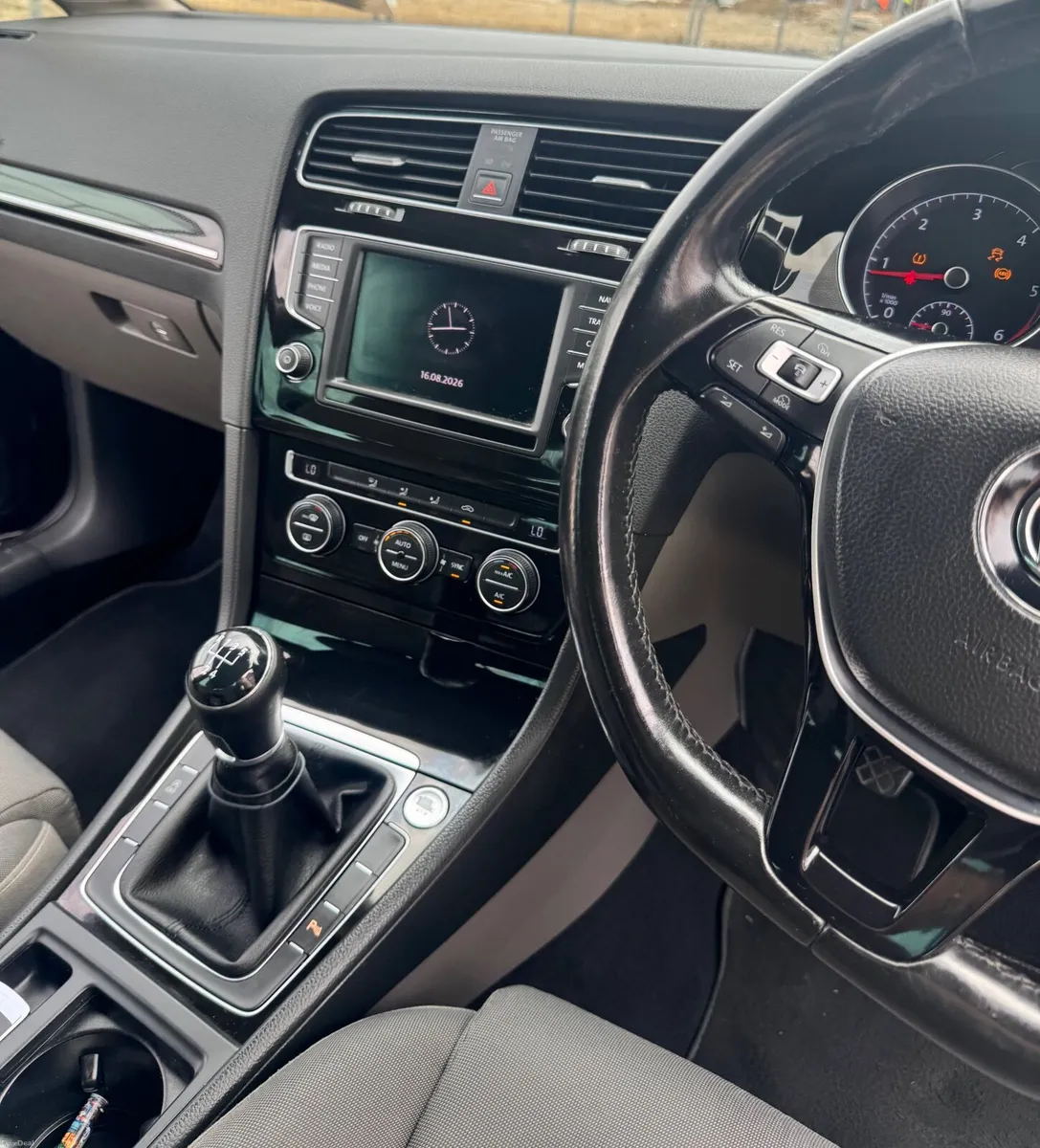 Volkswagen Golf R Lime 2016 - Image 2