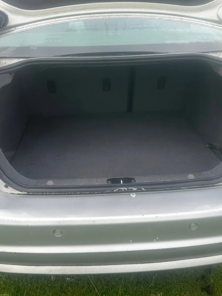 Volvo S40 2012 - Image 4