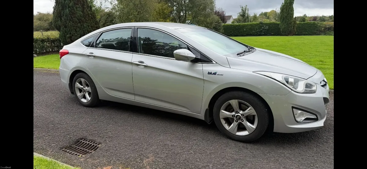Hyundai i40 2012 - Image 2