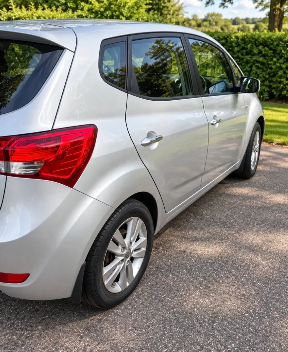 Hyundai IX20 1.4 Diesel LOW MILEAGE - Image 5