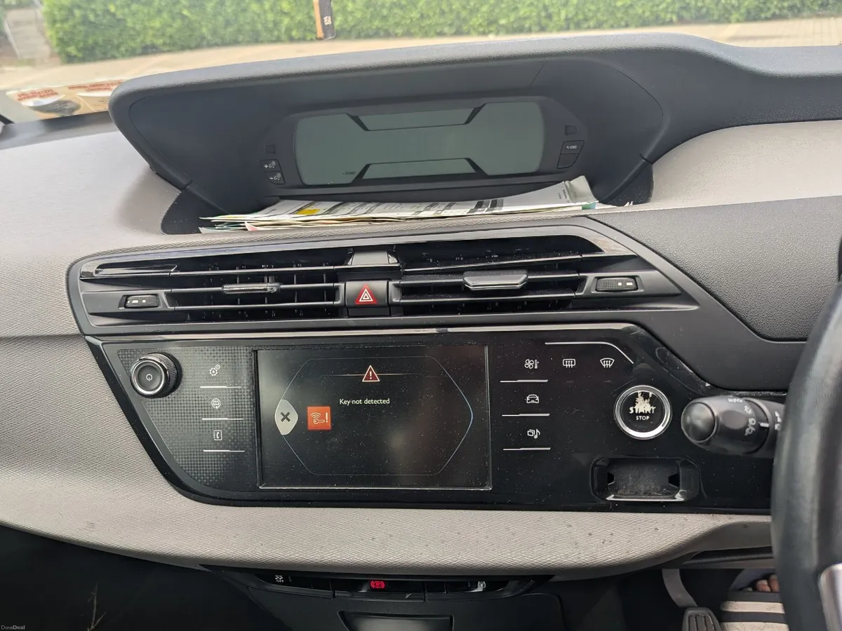 Citroen C4 2015 - Image 2
