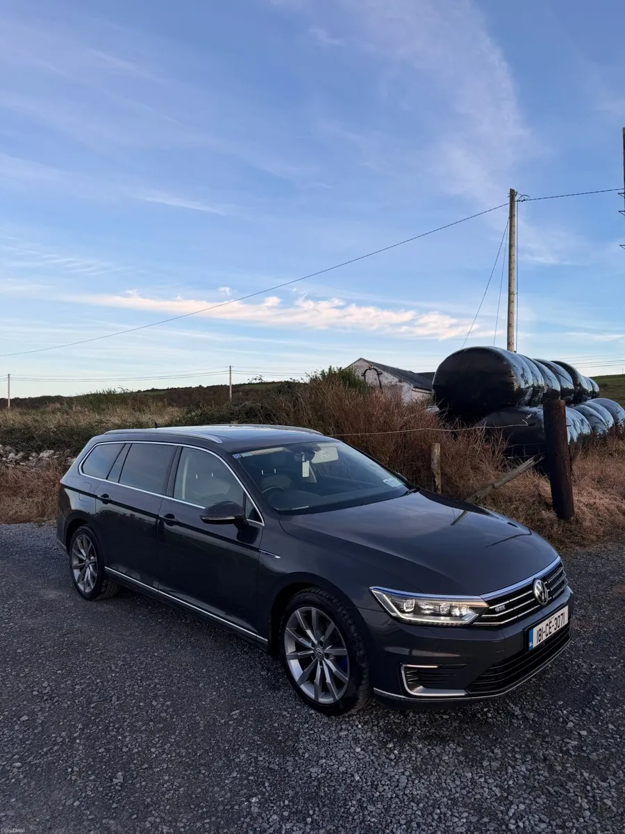 2018 VW Passat GTE Advance Estate | 215BHP | - Image 1