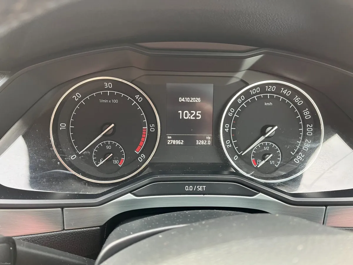 Skoda Superb Ambition 2016 - Image 3