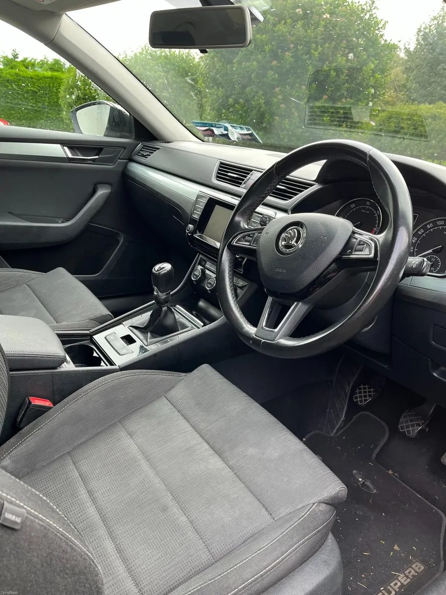 Skoda Superb Ambition 2016 - Image 5
