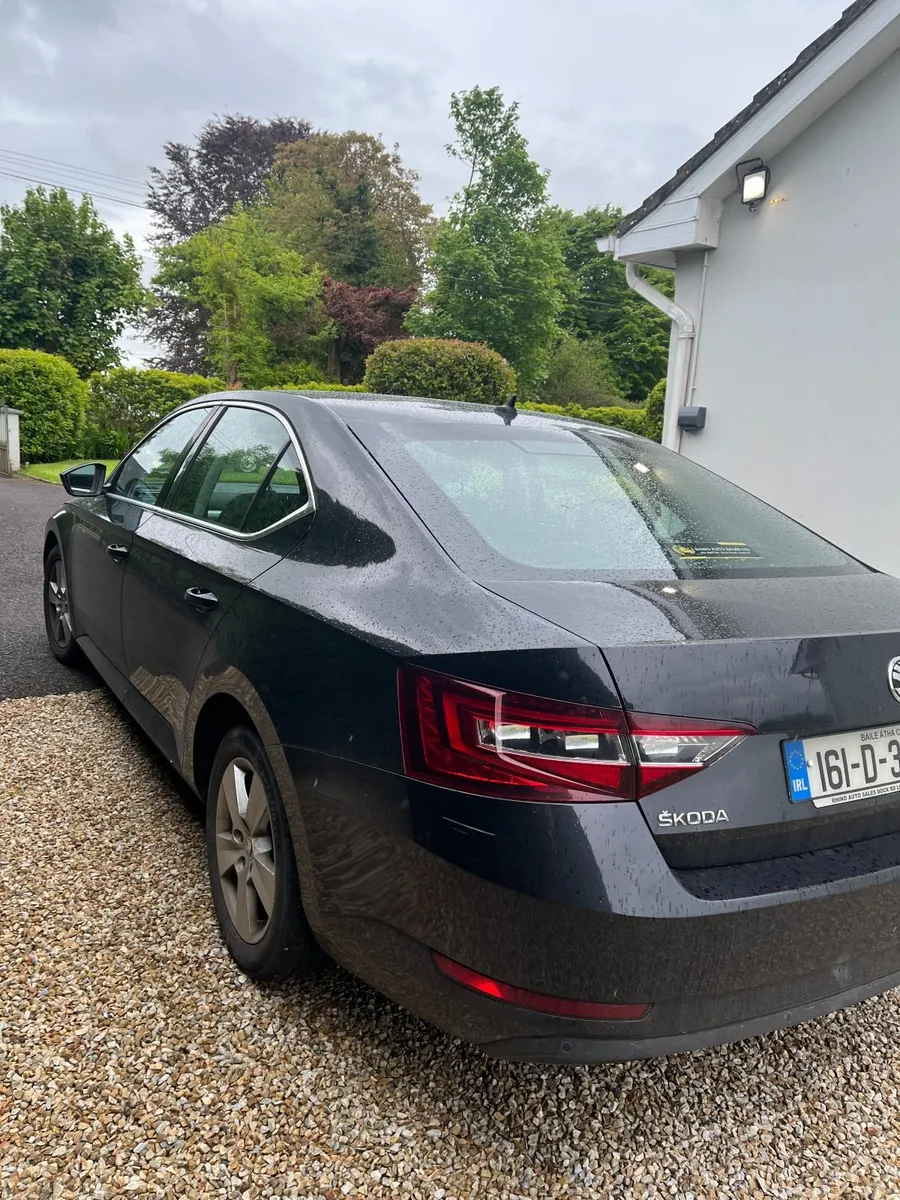 Skoda Superb Ambition 2016 - Image 6