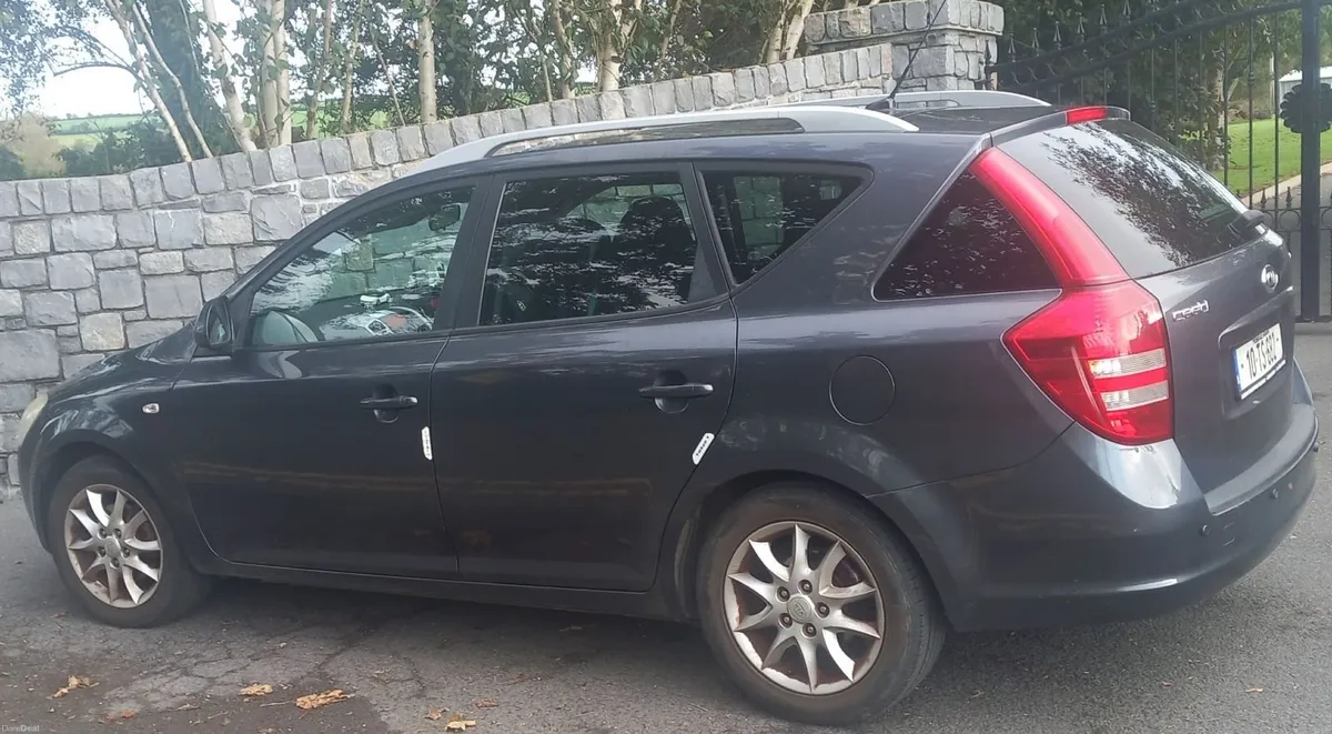 Kia Ceed 2010 - Image 1