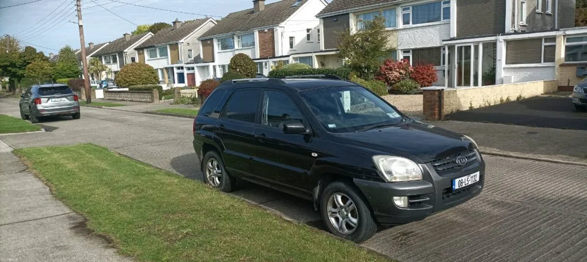 Car - Image 4
