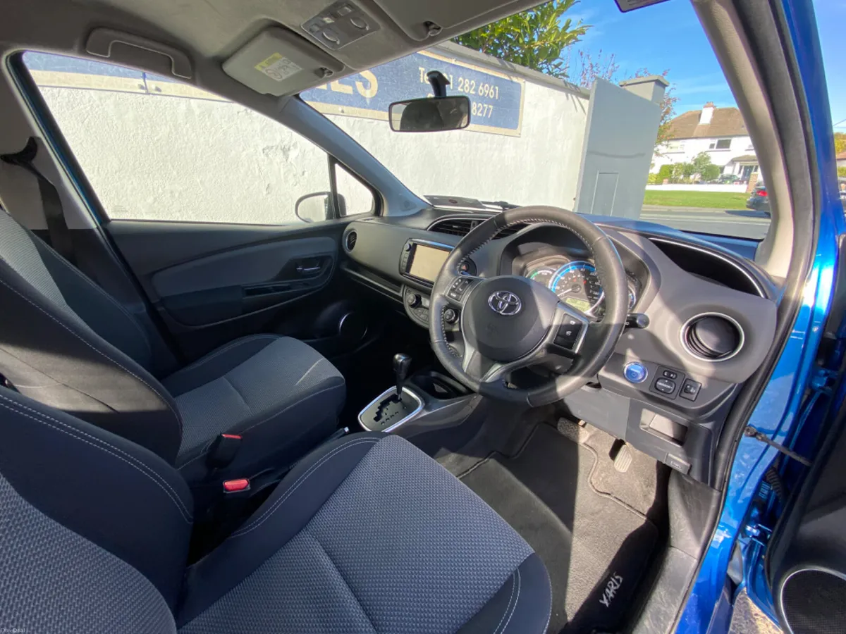 Toyota Yaris  Hybrid Auto Tax 1/27 Nct 12/27 - Image 6