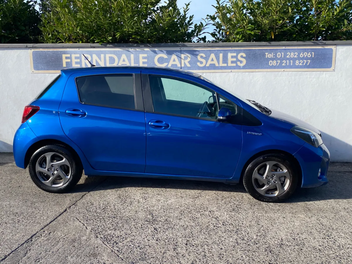 Toyota Yaris  Hybrid Auto Tax 1/27 Nct 12/27 - Image 2
