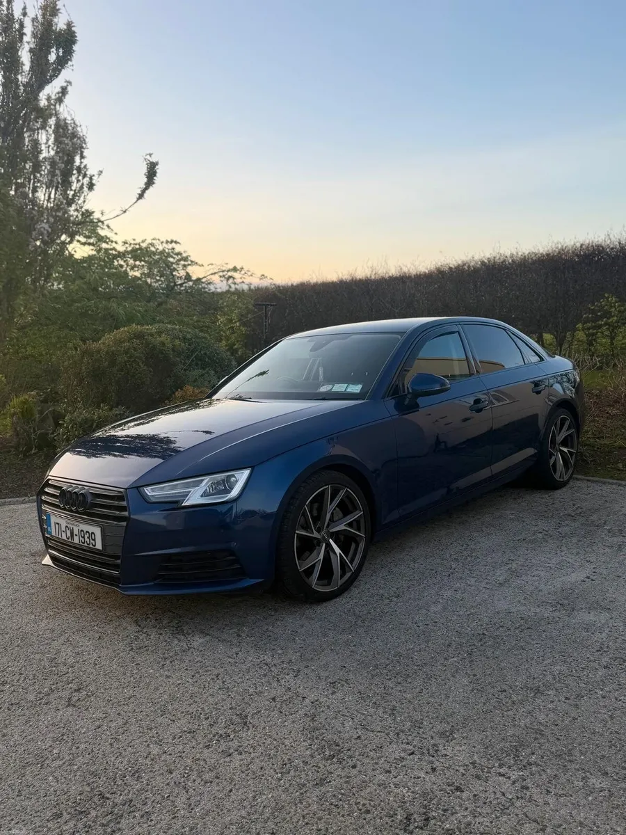 Audi A4 Ultra Sport 2.0 TDI 190BHP - Image 2