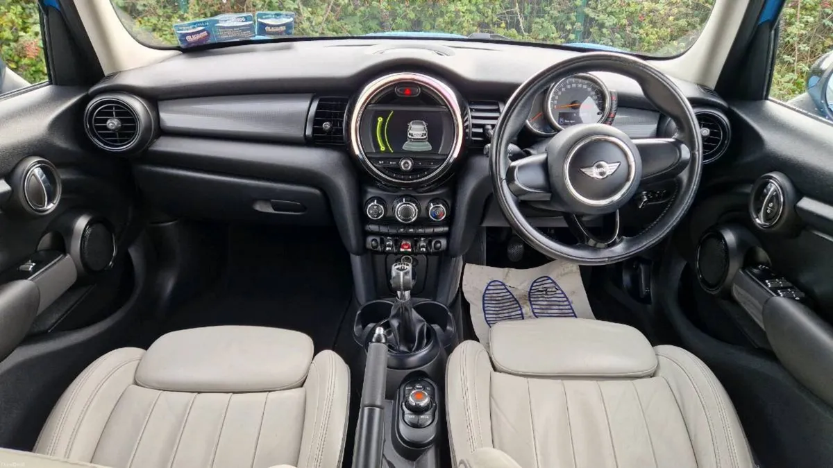 Mini cooper diesel ⛽️ Nct & Tax - Image 6