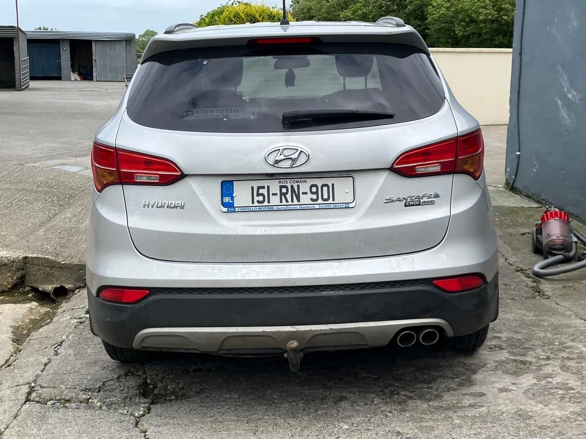 Hyundai Santa Fe 2015 - Image 4