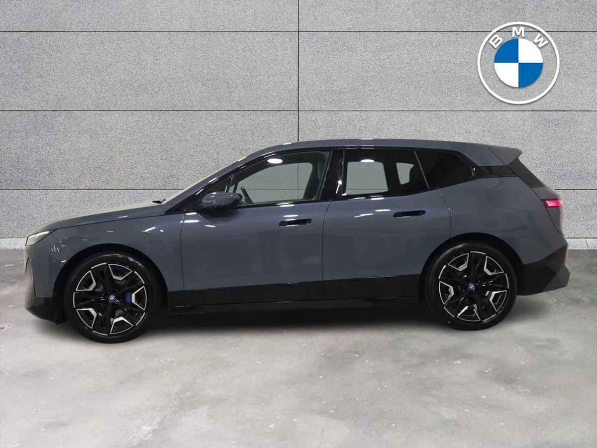 BMW iX xDrive50 M Sport - Image 4