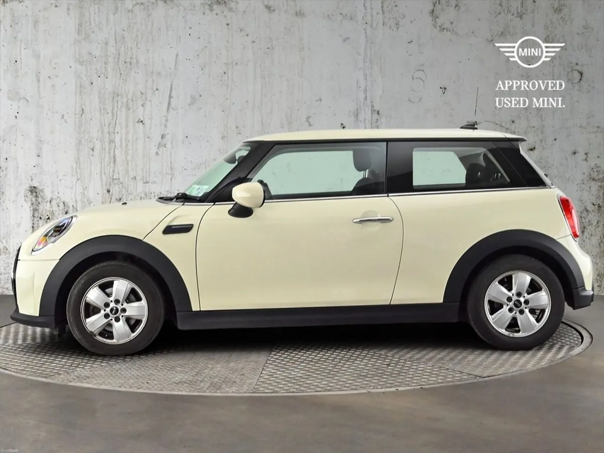 Mini Cooper 3-Door Cooper Classic - Image 3