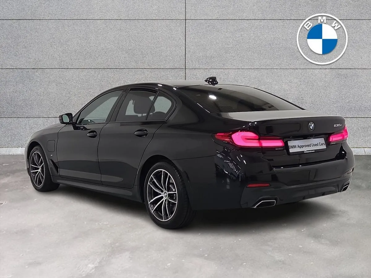 BMW 5-Series 530e M Sport Saloon - Image 3