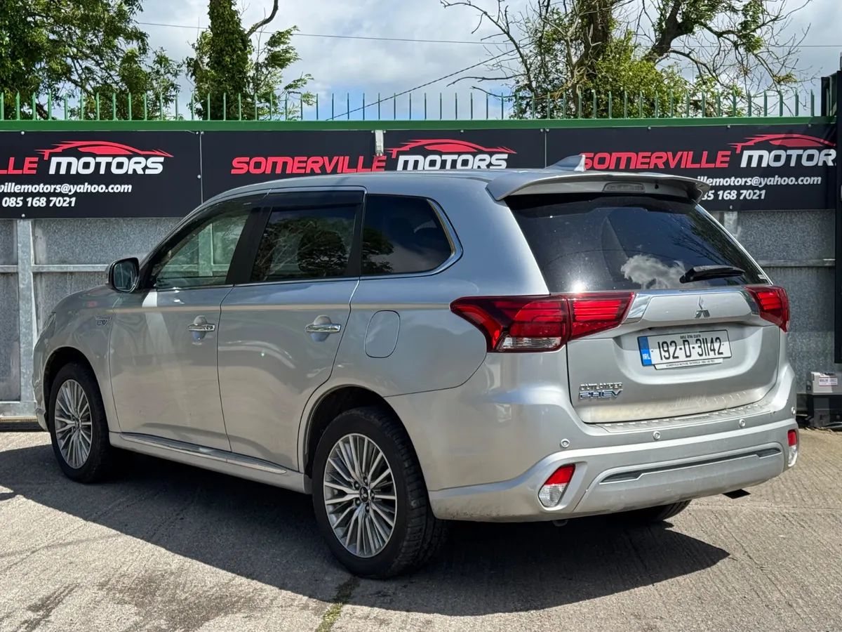MITSUBISHI OUTLANDER AUTOMATIC “60,000KMS” 2019 - Image 6