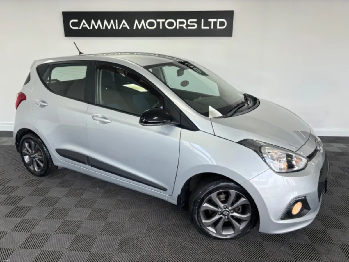 Hyundai i10 1.0 PETROL PREMIUM 5DR - Image 1