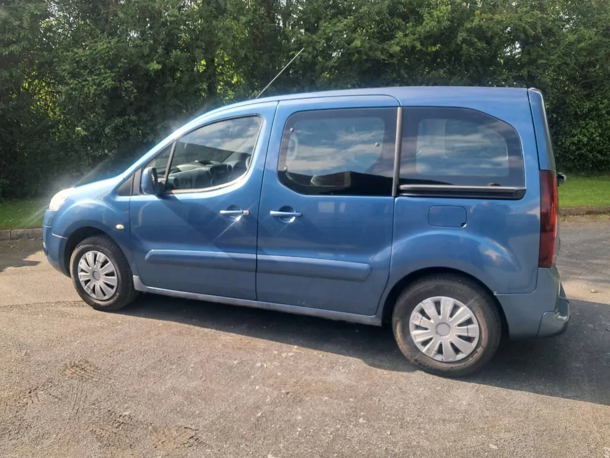 Peugeot Partner Tepee wheelchair vehicle - Image 3
